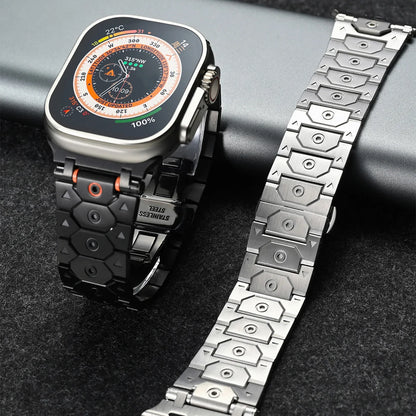 AeroCore™ Titanium Apple Watch Band