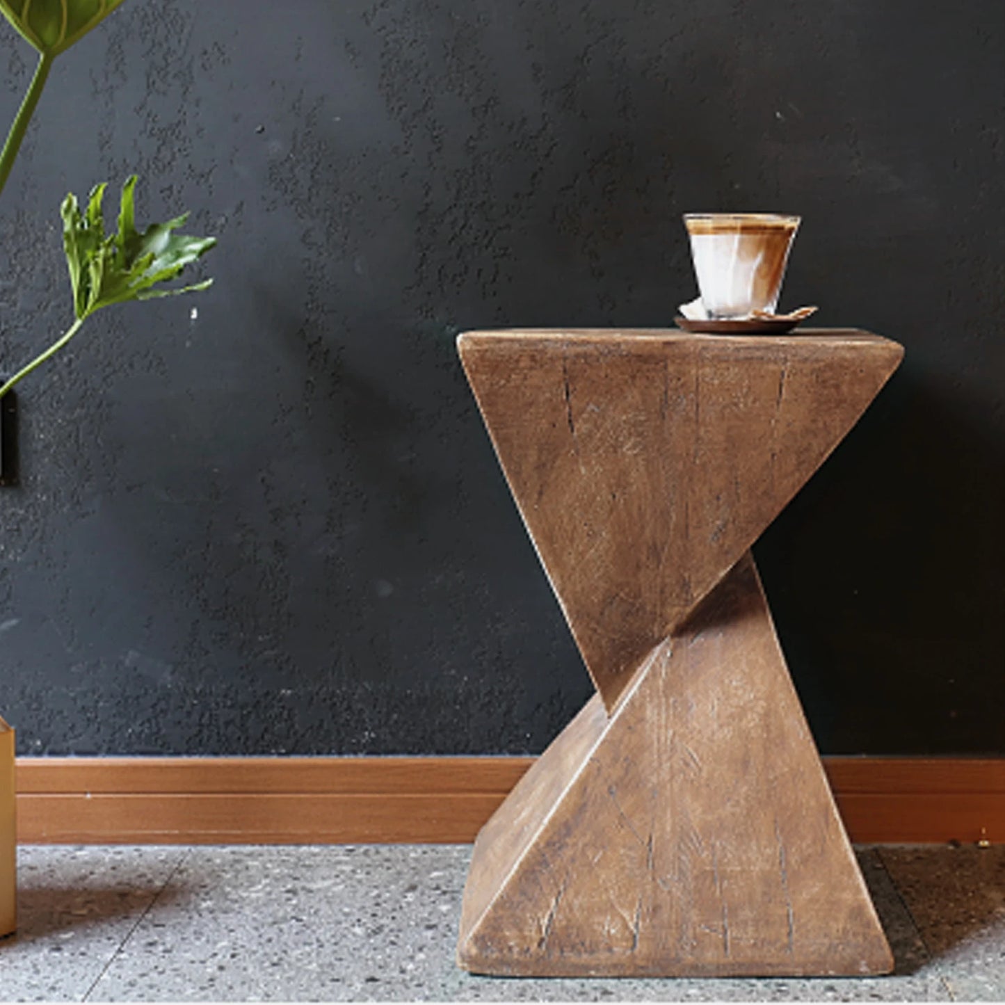 Aurella Hourglass Table