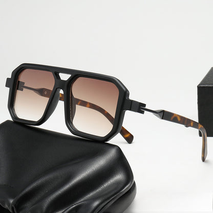 Pinnara Gradient Sunglasses